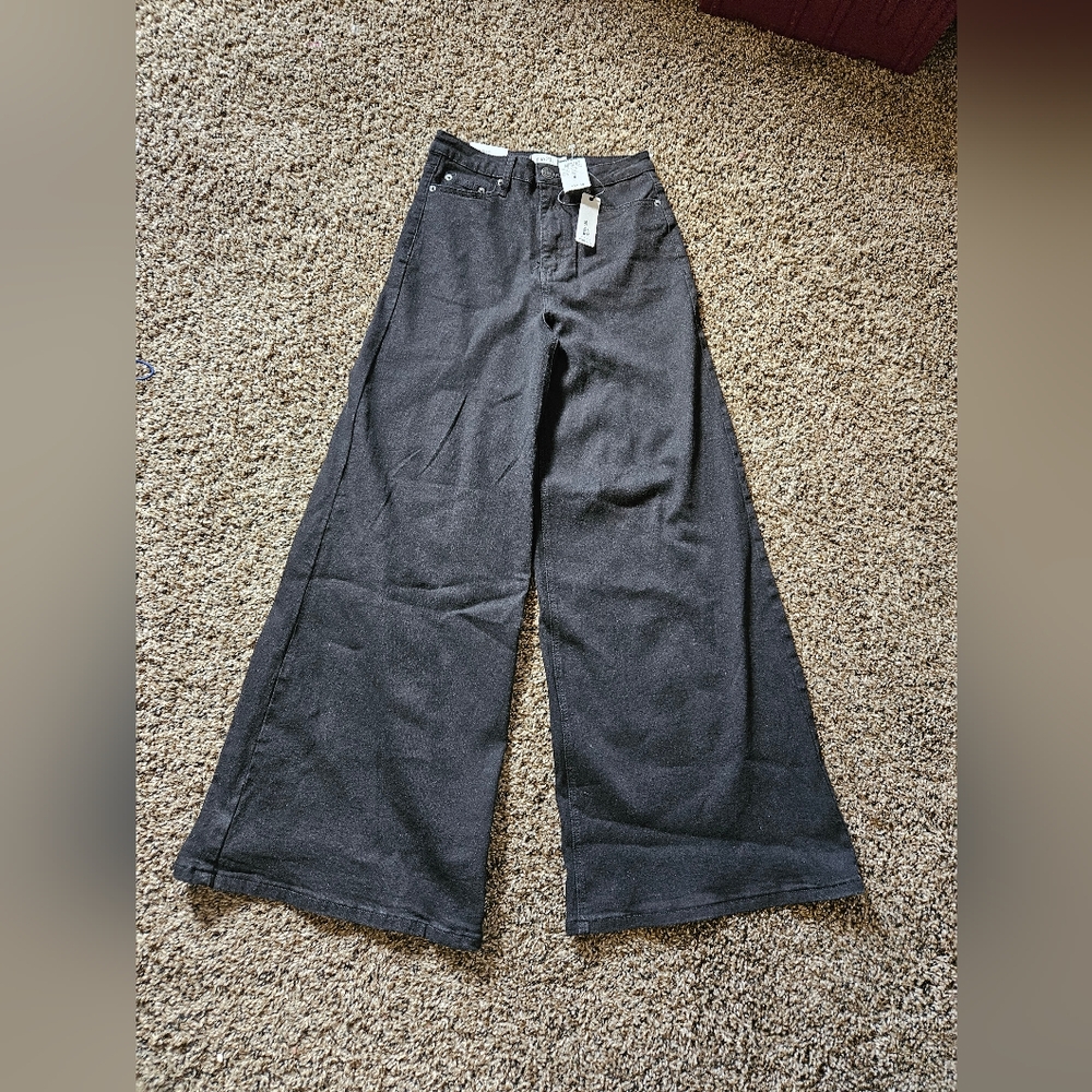 Wide-Leg Black Jeans